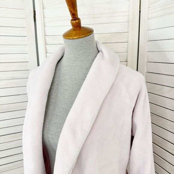 Victoria’s Secret Embroidered Plush Fleece Shortie Robe Lilac XS Small - Picture 5 of 12